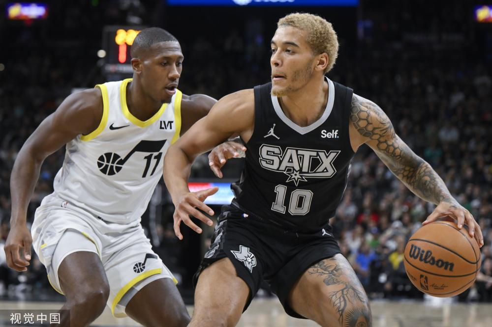 在他近几年 在他近几年