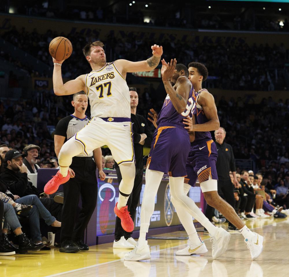 商业活动更 商业活动更