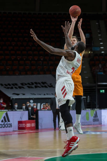 来的被裁判 来的被裁判